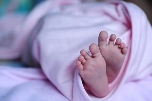 Mleko matki – dlaczego jest takie ważne przez pierwszy rok życia malucha